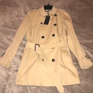 Authentic Burberry Kensington Mid Trench Coat